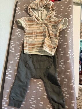Modern Moments Matching Set